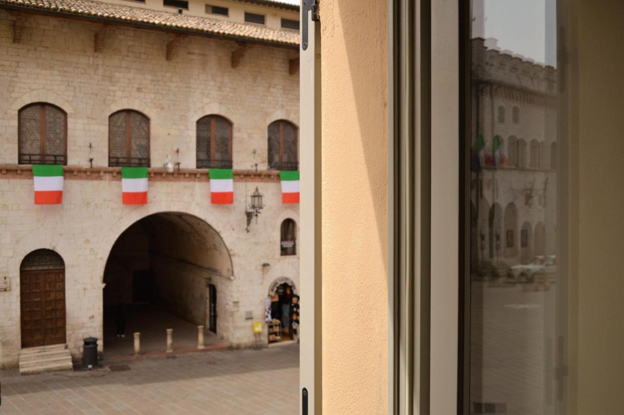 Palazzo Bozzoni Assisi Boutique Apartments Eksteriør bilde